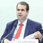 Comissão aprova proibição de ligações telefônicas por robôs – Notícias