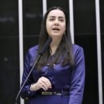 Comissão aprova proibição de taxa extra para aluno com dislexia ou TDAH em escola privada – Notícias