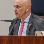 Moraes pede manifestação da PGR após Flávio não depor à PF